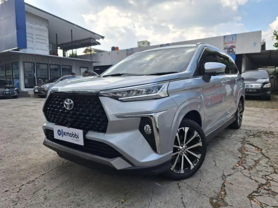 DP MURAH Toyota Avanza 1.5 New Veloz Q Bensin-AT 2022 Silver CYCND