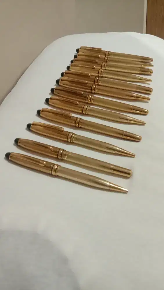 Pulpen/ballpoint Montblanc Meisterstuck roller pen dan sign pen .