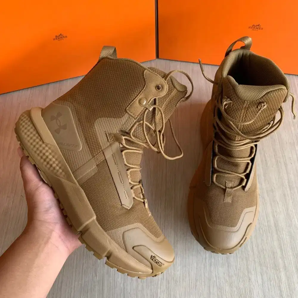 Under Armour Taktis sepatu boots original 40.5