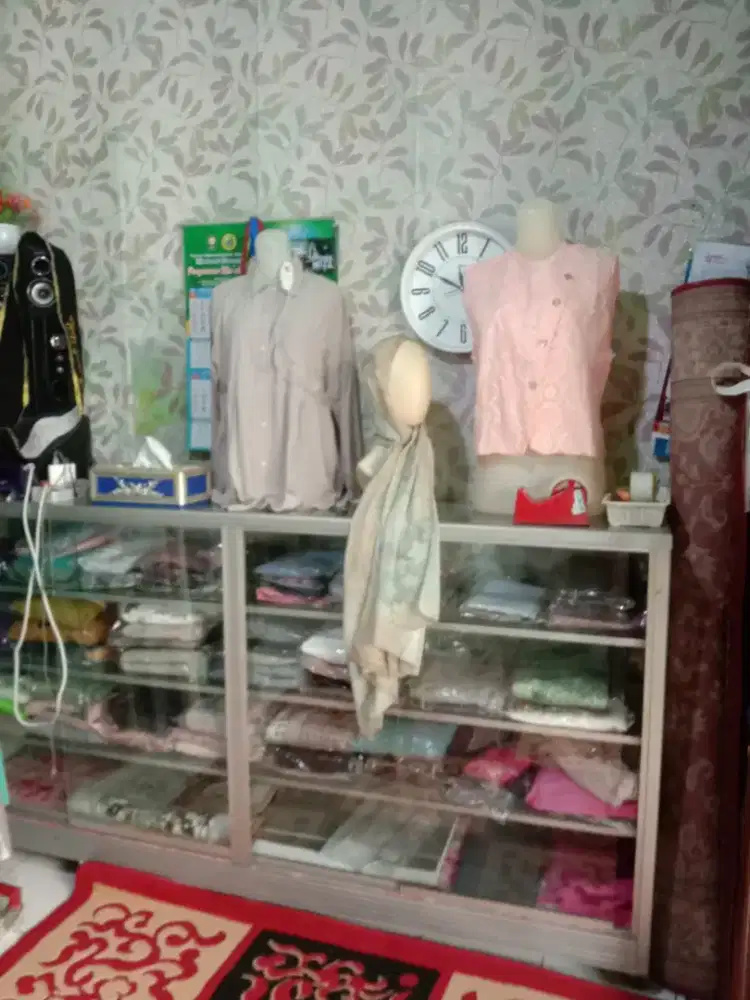 Etalase panjang 2 meter 4 rak
