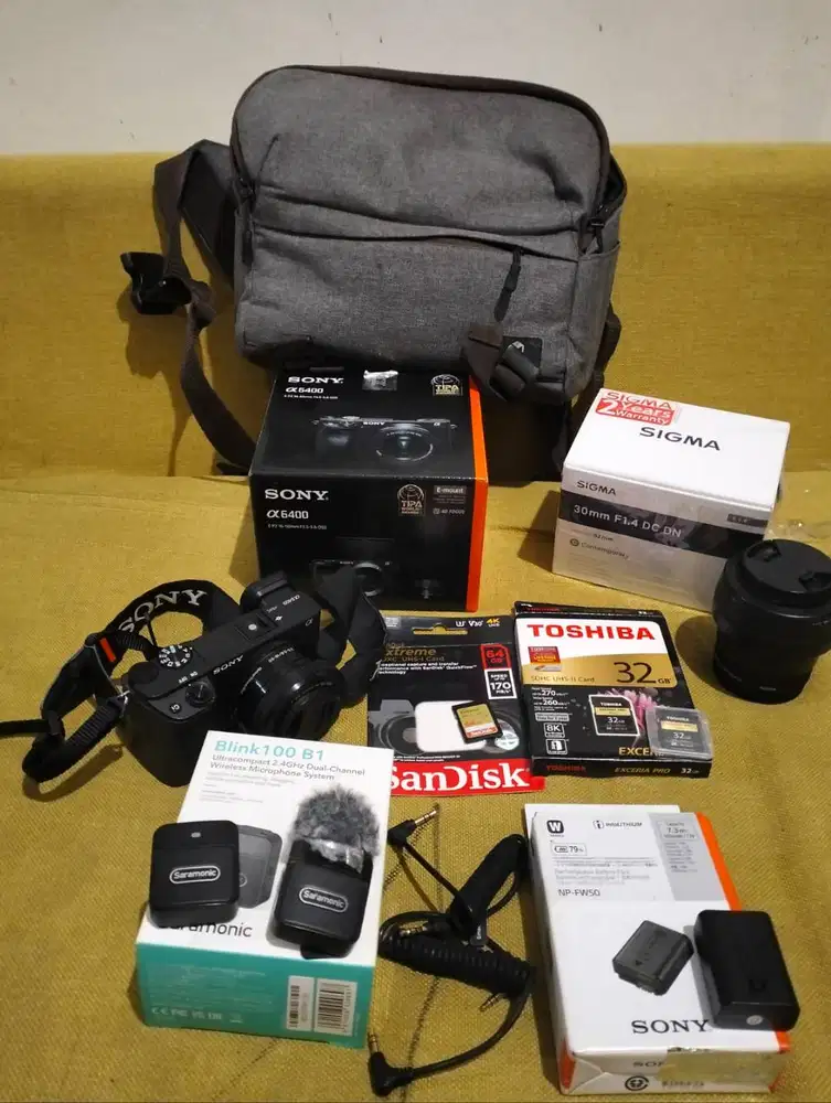 Di Jual BUC Kamera SONY A6400 Kit + SIGMA 30MM f1.4 ++ Kondisi Dijamin