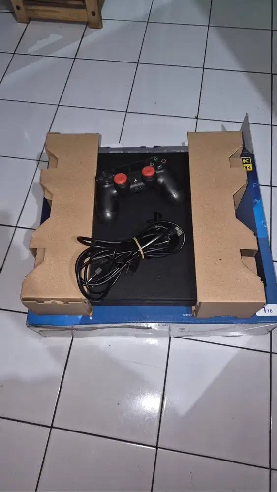 PS 4 Pro 1tb original