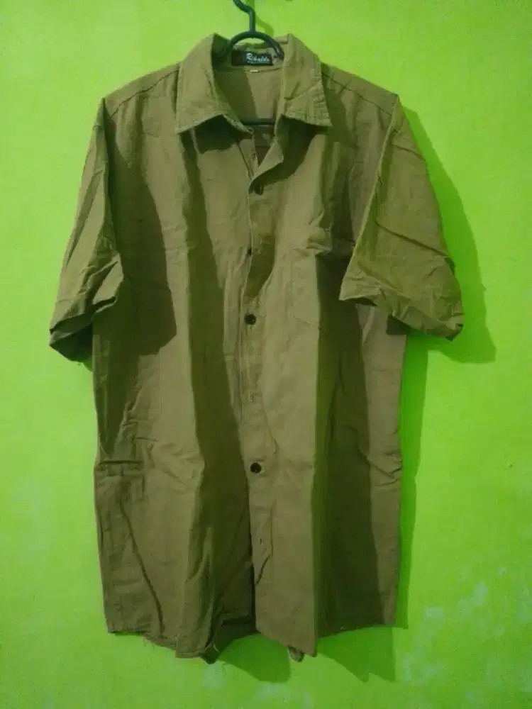 Kemeja lengan pendek dan panjang