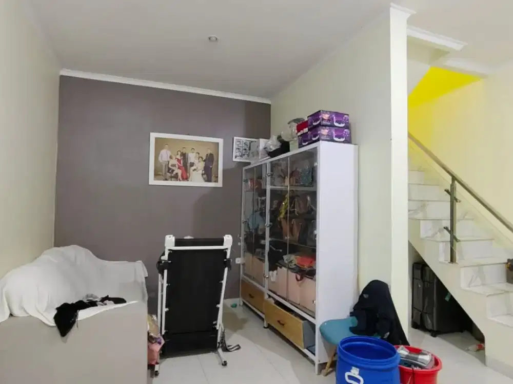 Rumah Minimalis Strategis Siap Huni di Mekar Wangi