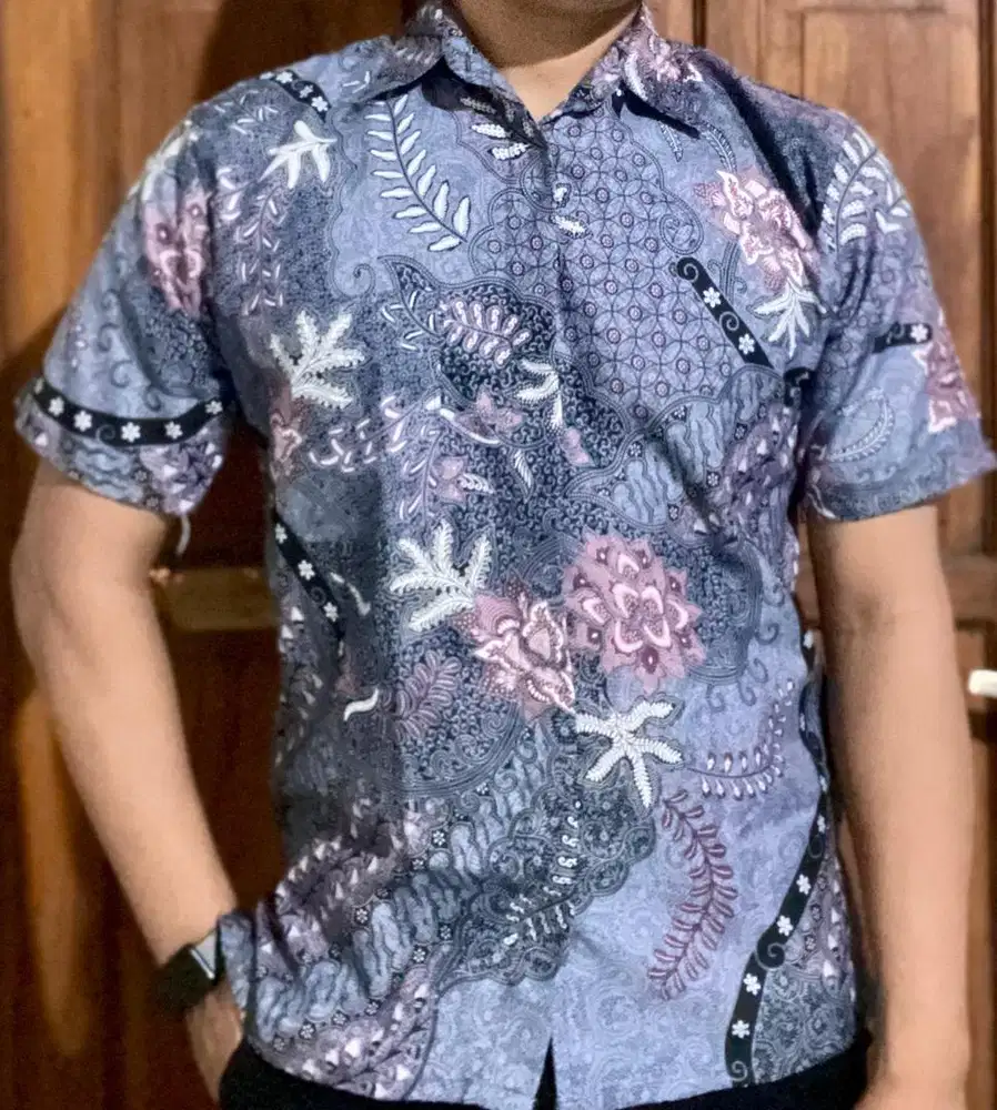 [ PRELOVED ] Hem Batik Pria || Batik Motif