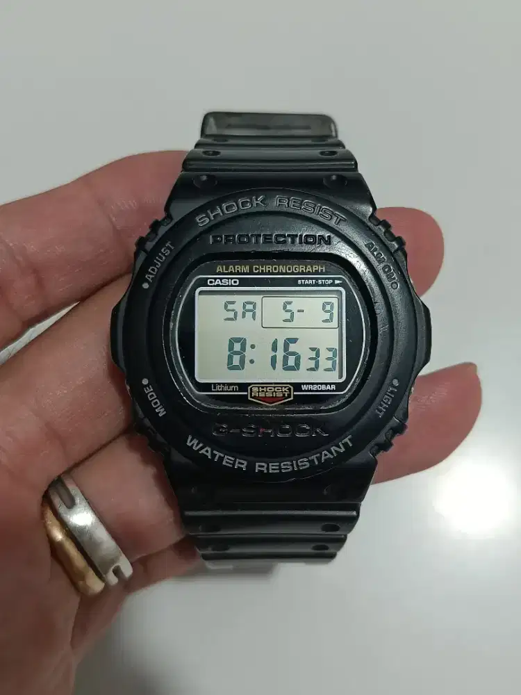 Casio G-Shock DW5750E original bekas bagus normal semua siap pakai