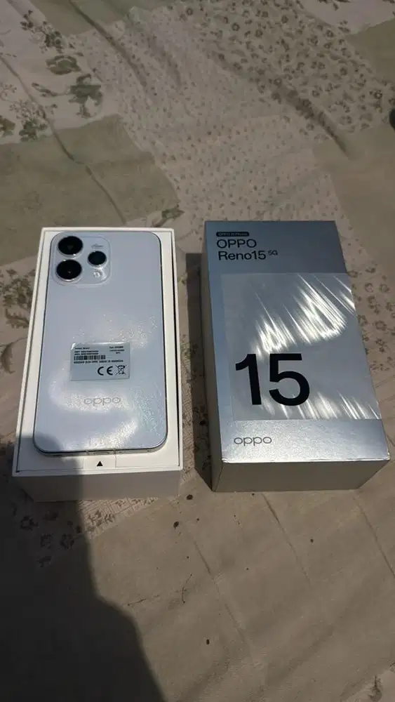 Oppo reno 15 5G 8/256 baru buka dus