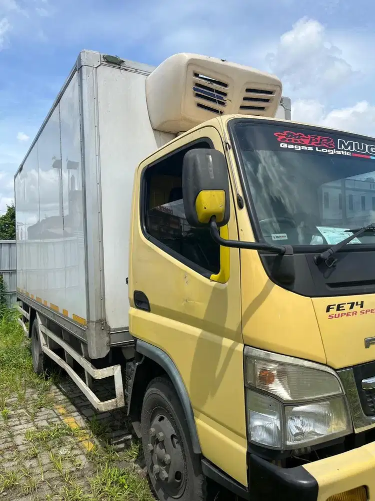 2022 MITSUBUSHI CANTER BOX FREEZER