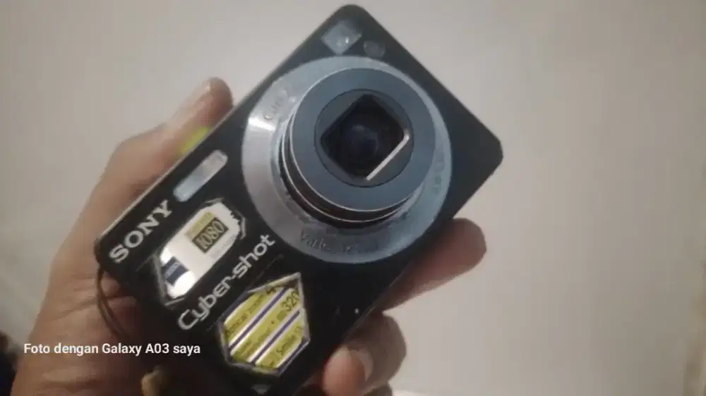 Kamera Digital Sony