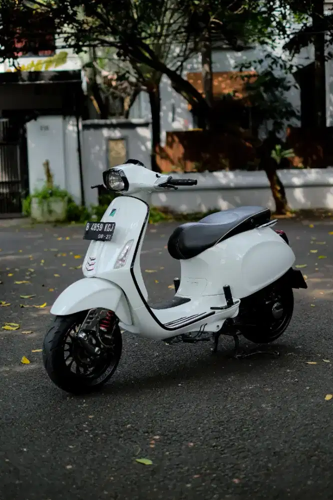 PIAGGIO VESPA SPRINT 150 3VIE TERMURAH BERGARANSI SELAMA 1 TAHUN