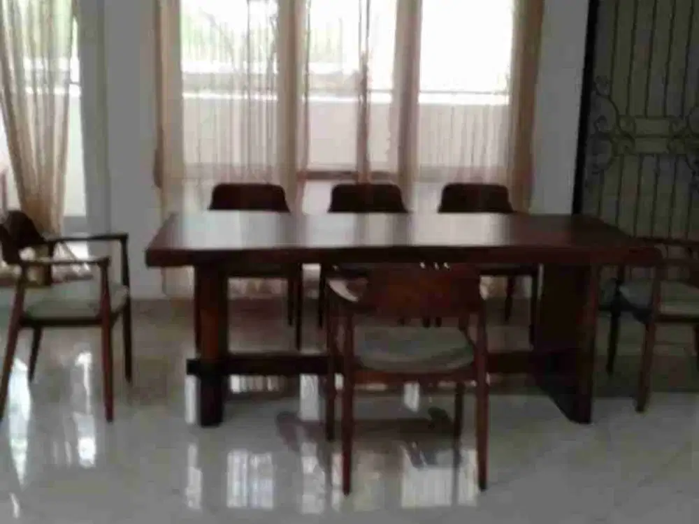 di jual / di sewakan rumah di pik 1, akasia