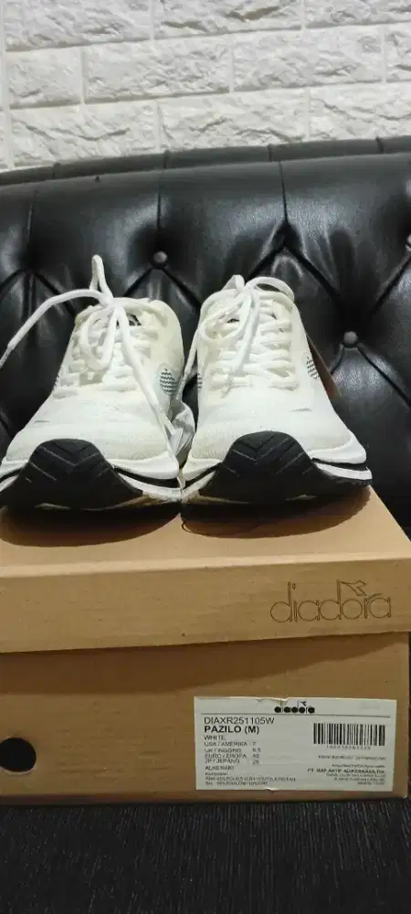 Sepatu prelove diodora putih