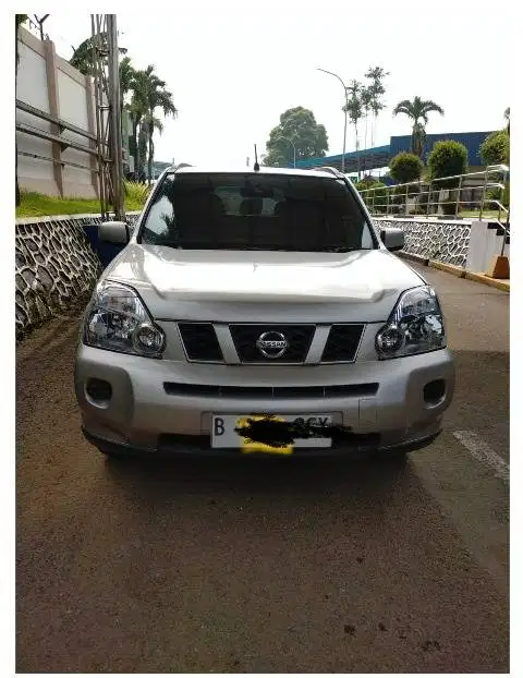 Jual mobil murah Nissan X-Trail th 2009