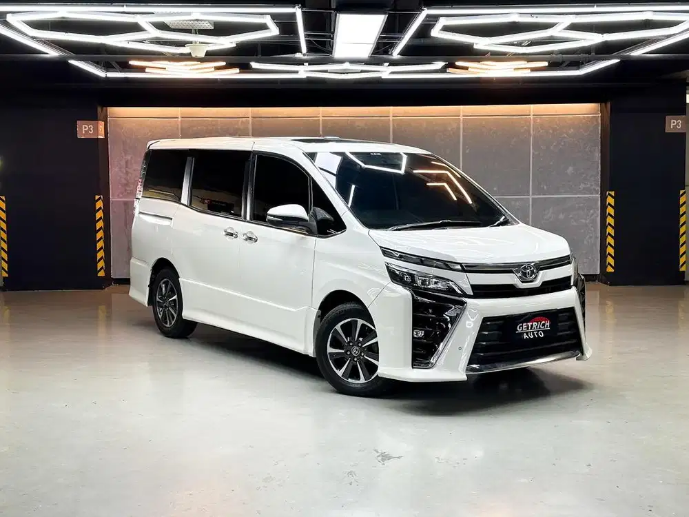 Toyota Voxy 2.0 A/T Nik.2020