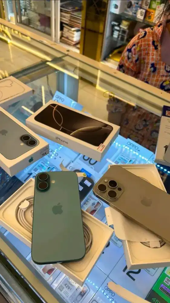 Di cari untuk dibeli iPhone second seri lama dan terbaru