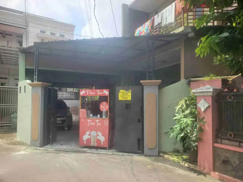 Rumah 2 Lantai + 2 Pintu Kontrakan di Perum.Rancho Indah Jakarta Selatan
