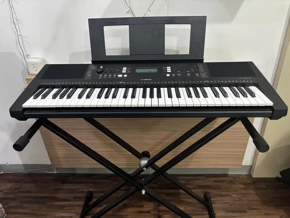 Keyboard Yamaha PSR E-373