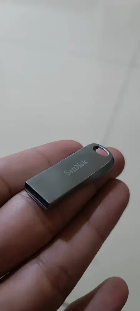 Jual Flashdisk Sandisk Ultra LUXE 128gb (Speed 400mb/s)