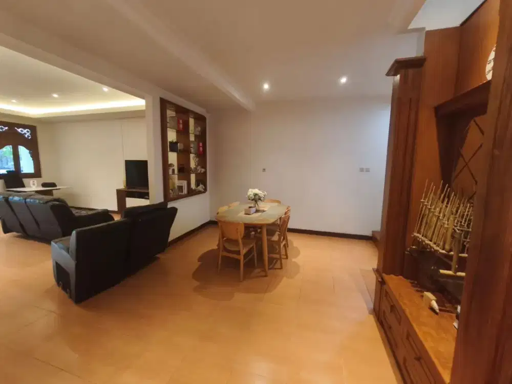 Rumah Cantik Full Funrished Siap Huni di Jingganagara KBP