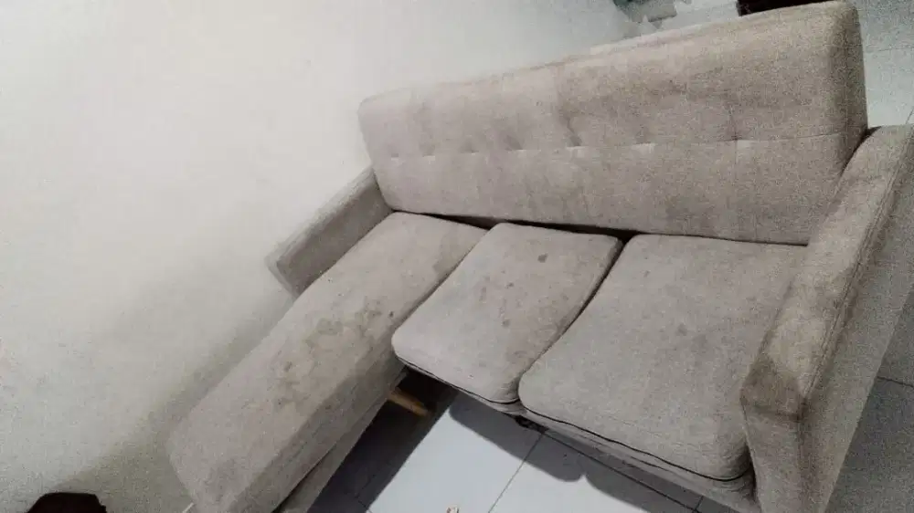 Sofa Bentuk L Bekas