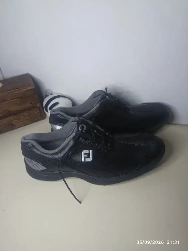 Preloved sepatu golf FJ