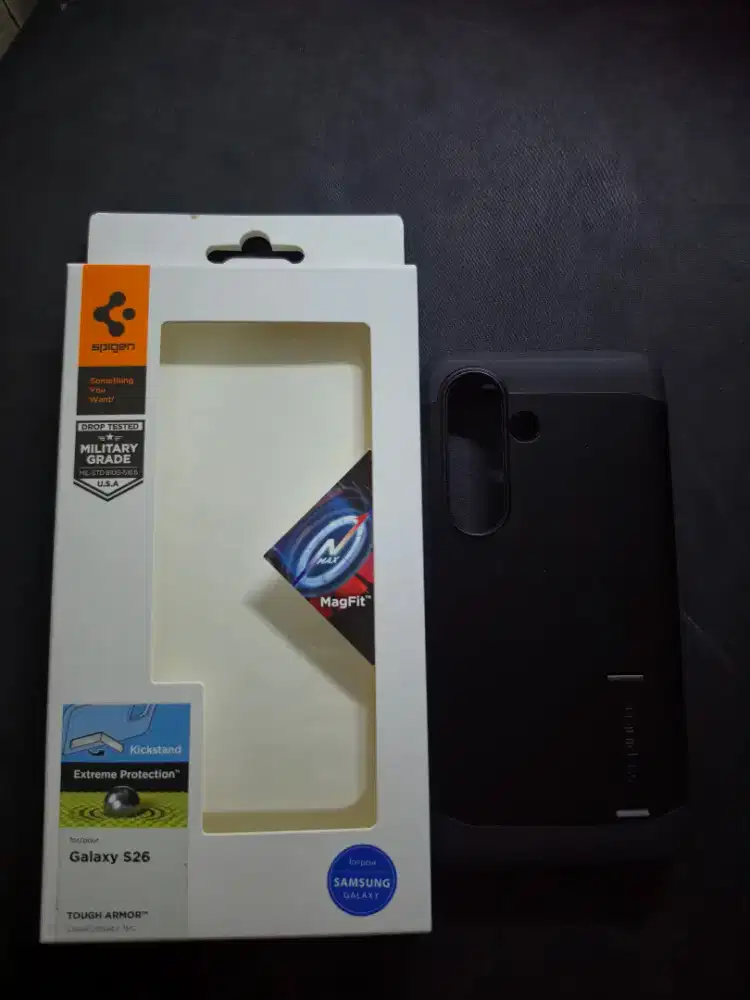 Case Spigen Samsung Galaxy S26 Tough Armor Mag Black Pemakaian Pribadi