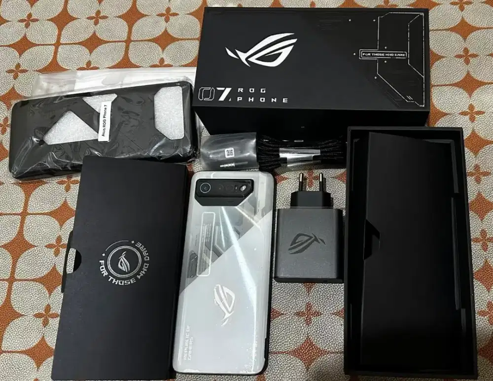 Dijual ROG Phone 7 White 8/256