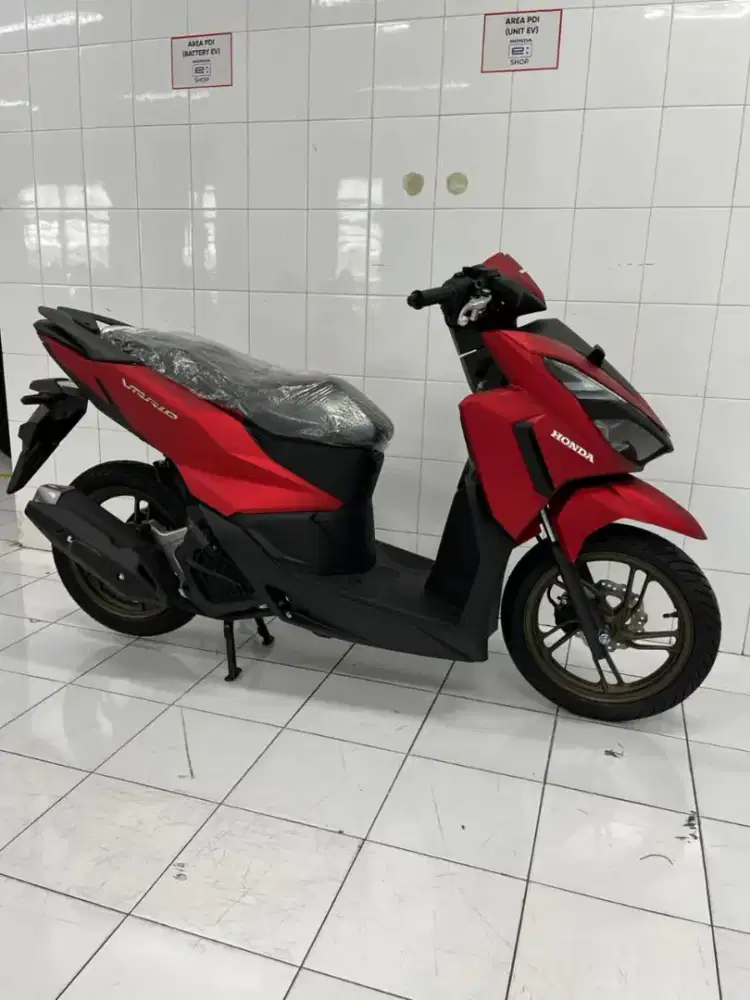 HONDA VARIO 125 ISS MERAH