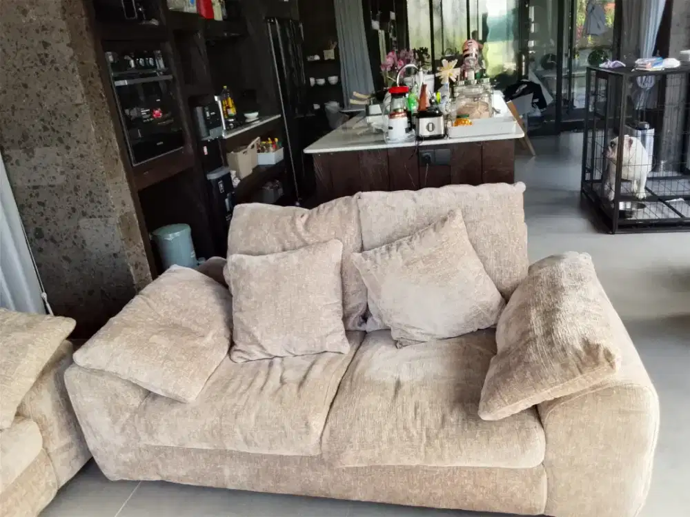 Jasa cuci sofa dan kasur