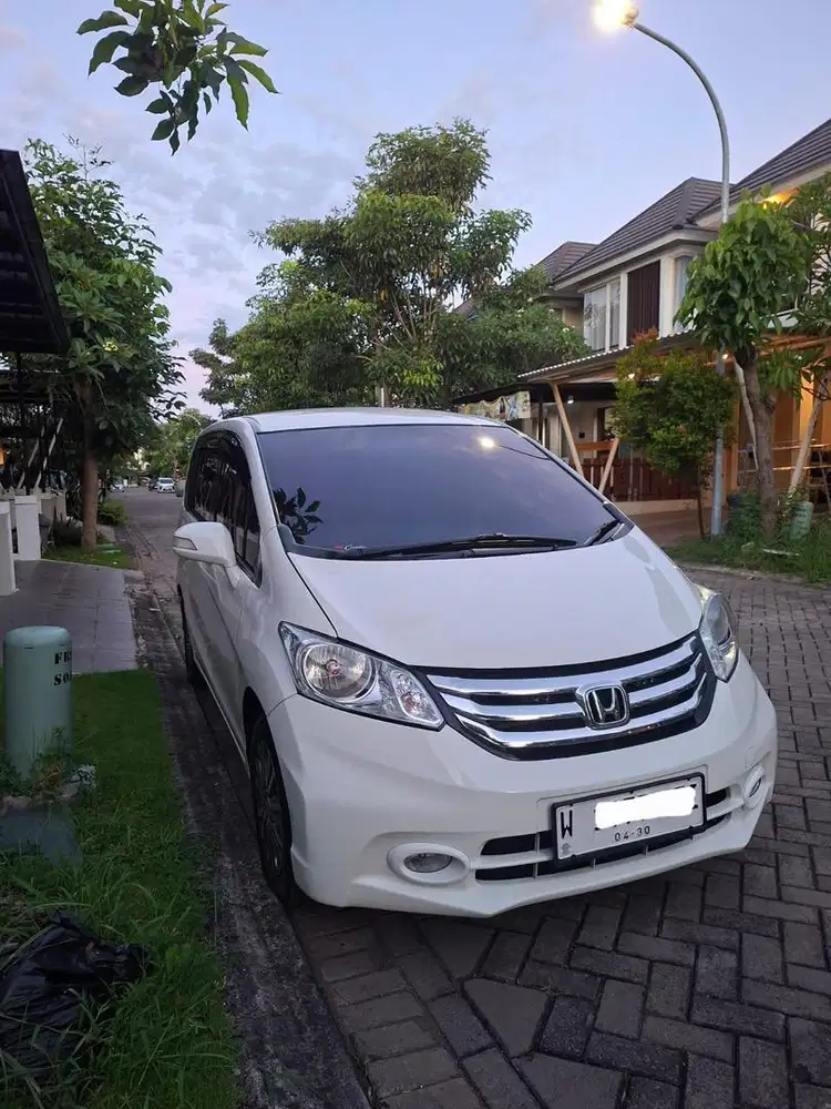 honda freed e psd pmk 2015