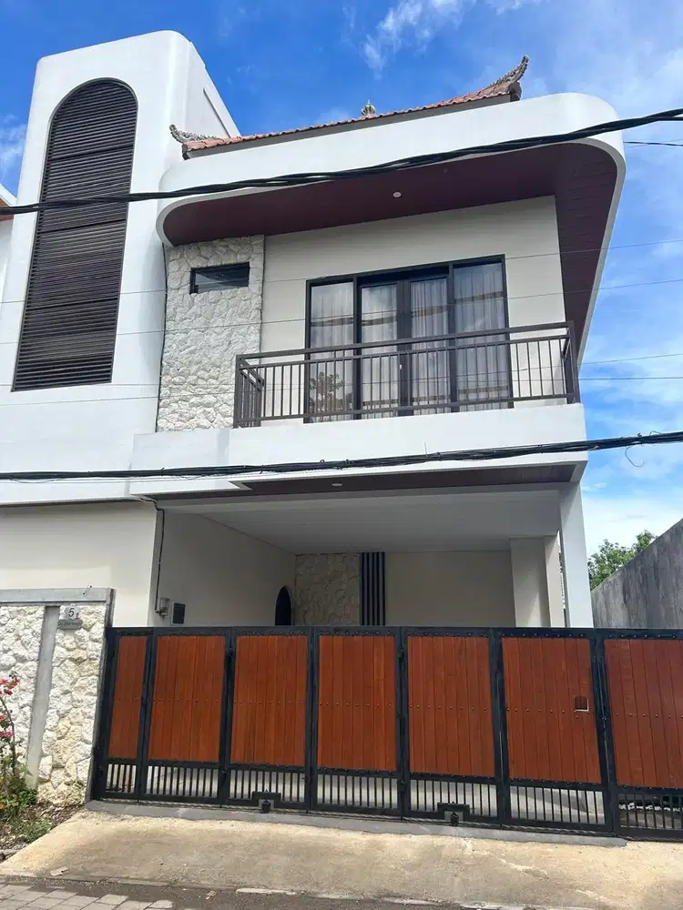 DI JUAL VILLA DI UNGASAN BADUNG BALI DEKAT DENGAN PANTAI PECATU