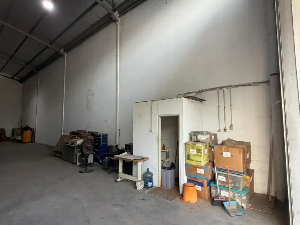 Dijual Gudang Akses Container 40feet Bisa Nego di Kosambi Permai Dadap Tangerang