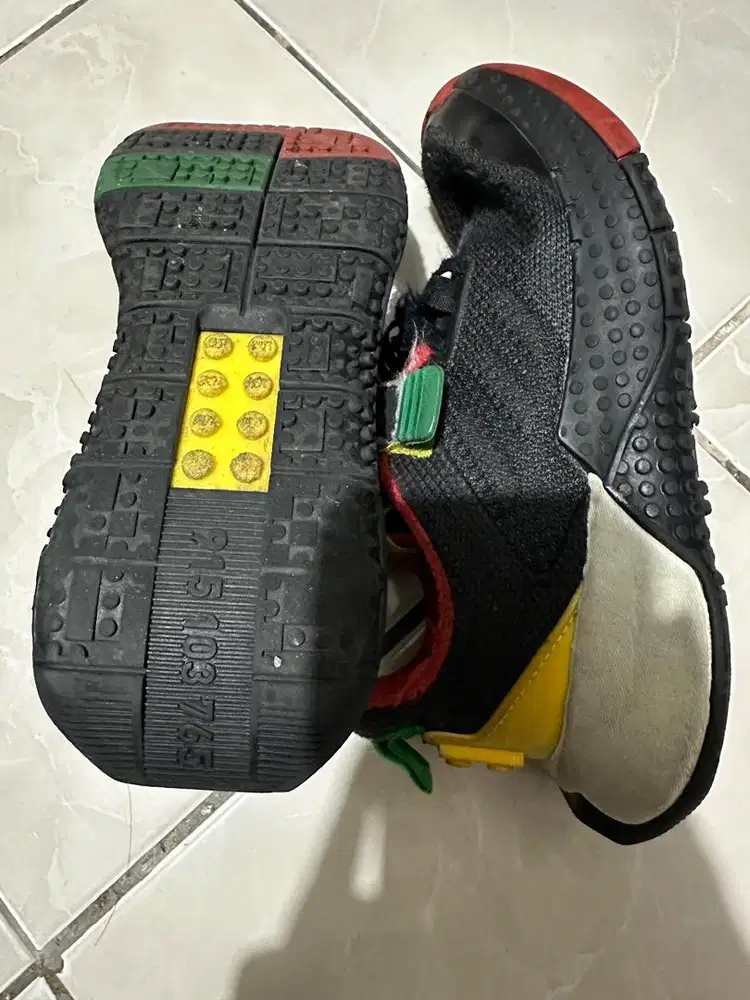 Sepatu  anak-anak Adidas uk 35