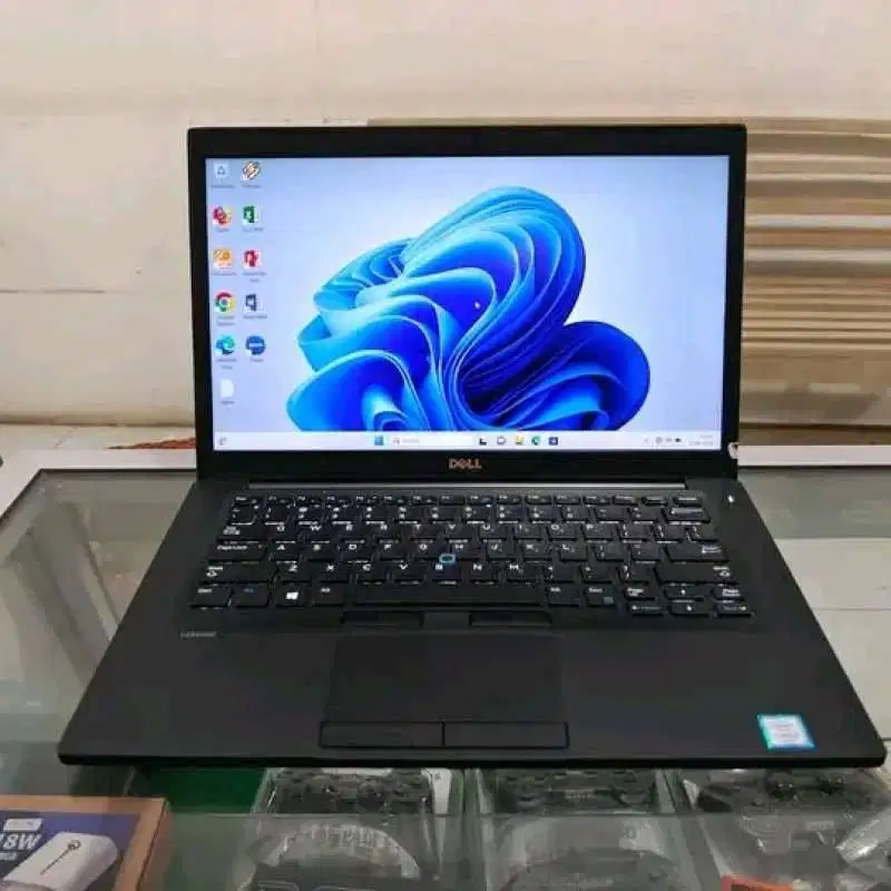 Dell Latitude i5, 7th GEN (16/256GB)