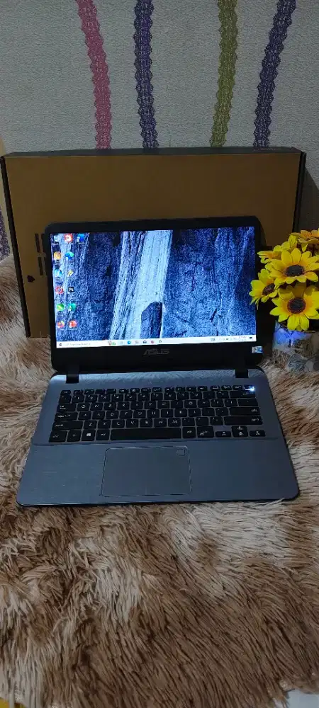 Asus X407uf/Core i7-8550/RAM 8GB/SSD 256GB/INTEL UHD620/14 FULLHD