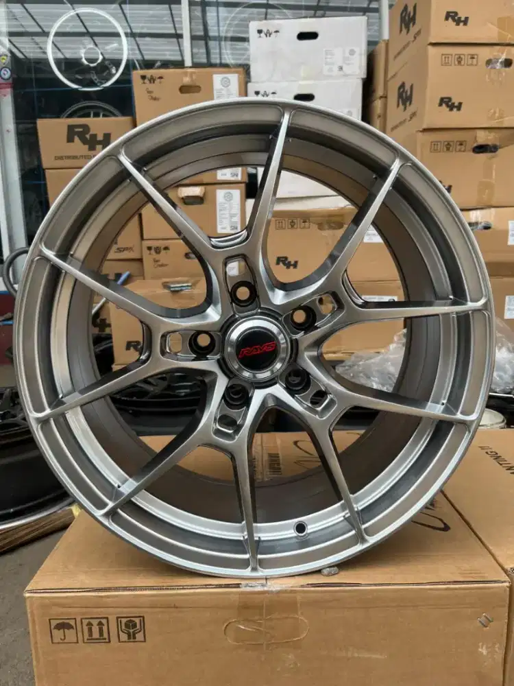 Volk rays G025 ring 18 lebar 8 pcd 5x120 ET 40 bmw