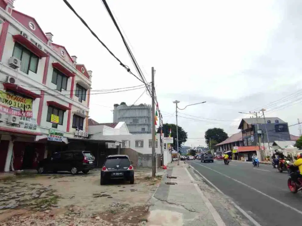 ruko. sumur. batu.