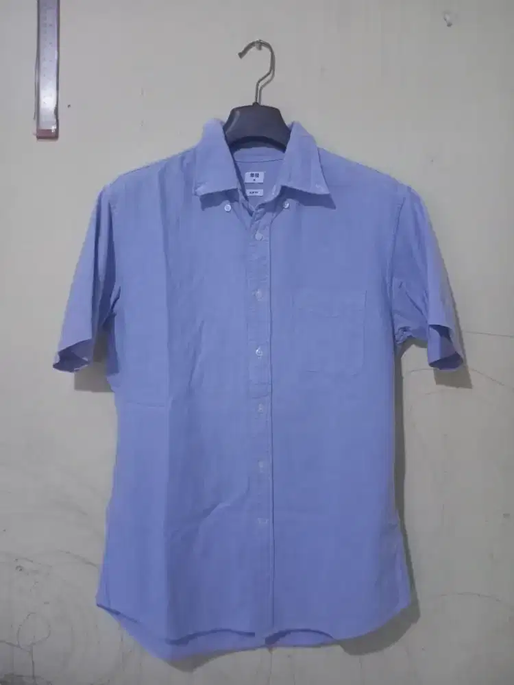 Kemeja cwo uniqlo