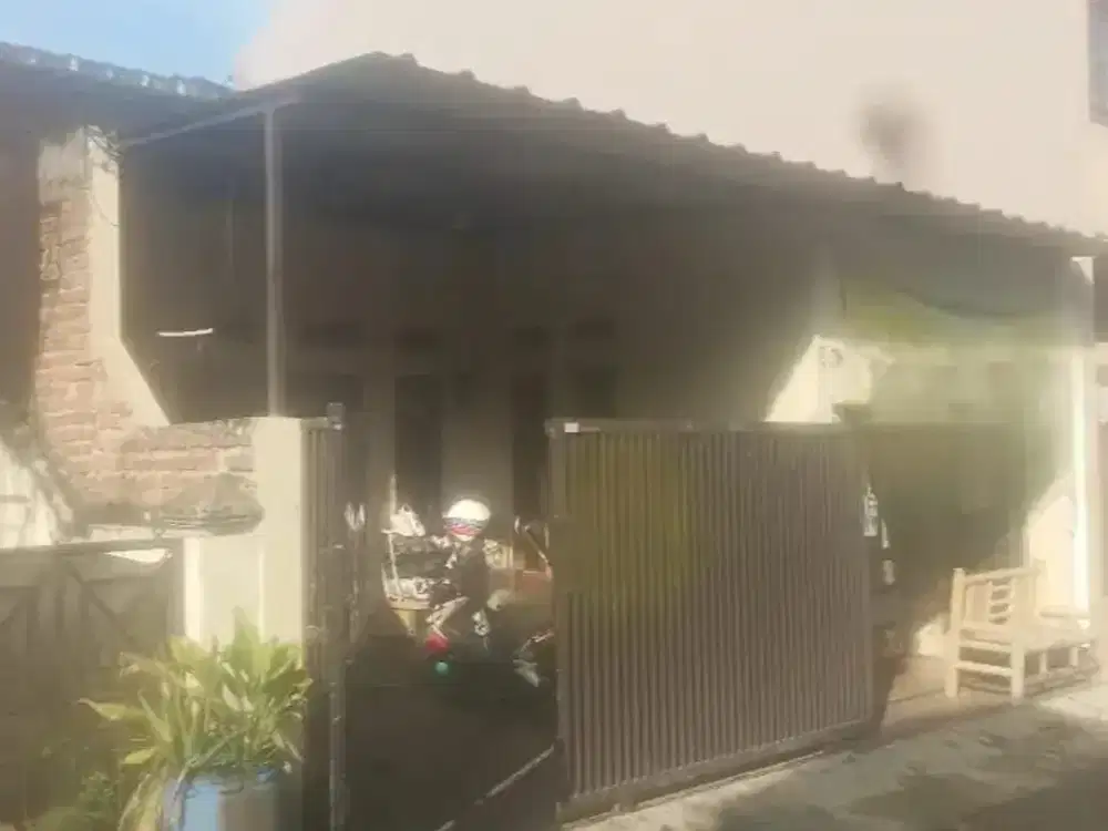Rumah Masih Dihuni di Komplek Permata Kopo Bandung