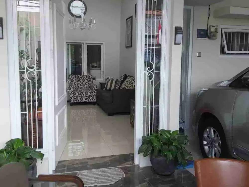 DiJual Cepat Rumah Cantik Terawat Siap Huni Pondok Maritim Indah Balas Klumprik Surabaya.