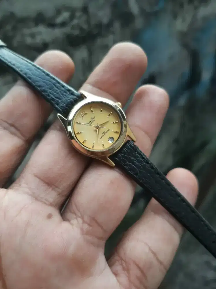 Jam tangan wanita Reene ricci