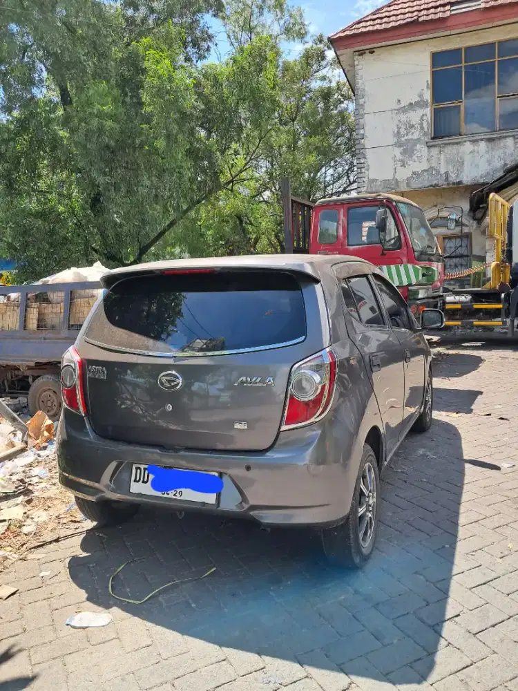 Jual daihatsu ayla terawat