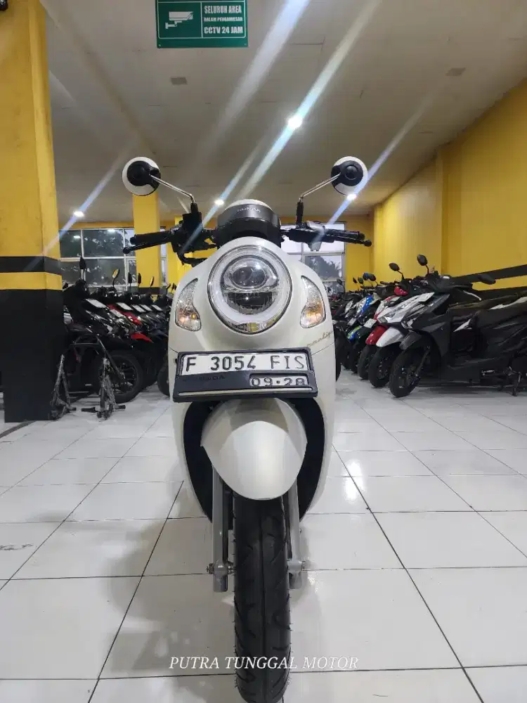 SCOOPY PRISTEGE TAHUN 2023,STOK TERBATAS.KM LOW