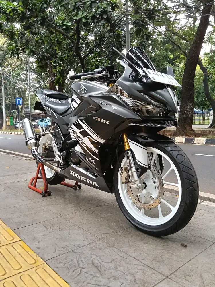 DP MINIM 1.500 CASH KREDIT NEW HONDA CBR 150R THN 2021 PJK IDUP