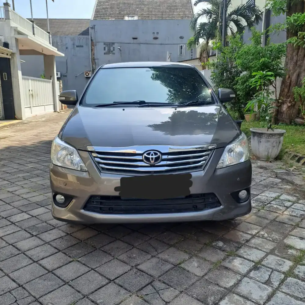 Kijang Innova V Diesel AT 2010