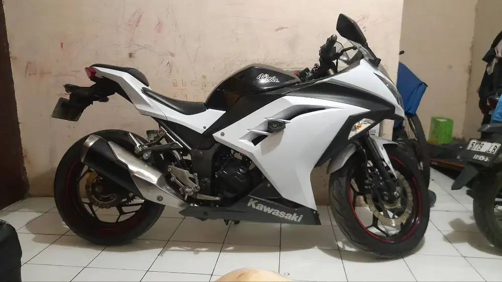 Kawasaki Ninja 250 FI ABS Tahun 2014