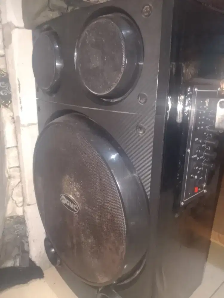 Speker portebel GMC 15 inch