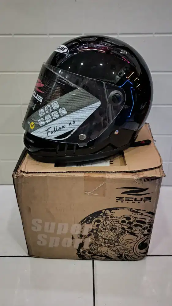 Helm Zeus Zs 8I6E size M