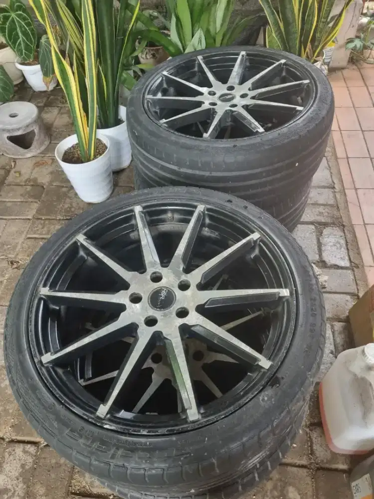 Ban+Velg merk HSR Revolver 1219
1set/4buah,PCD114.3/H5x8.5 et45 Ring20