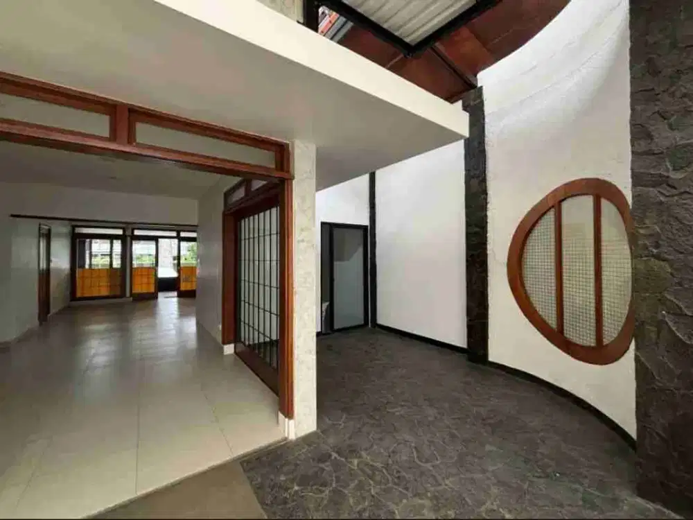Disewakan per lantai Ruang Usaha Sayap Dago cocok untuk Cafe, Resto, Kantor dll
Ready lantai 1 dan 2